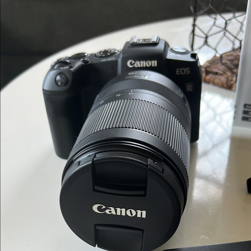 Canon EOS RP Full-frame Mirrorless Interchangeable Lens Camera + RF 24-240mm